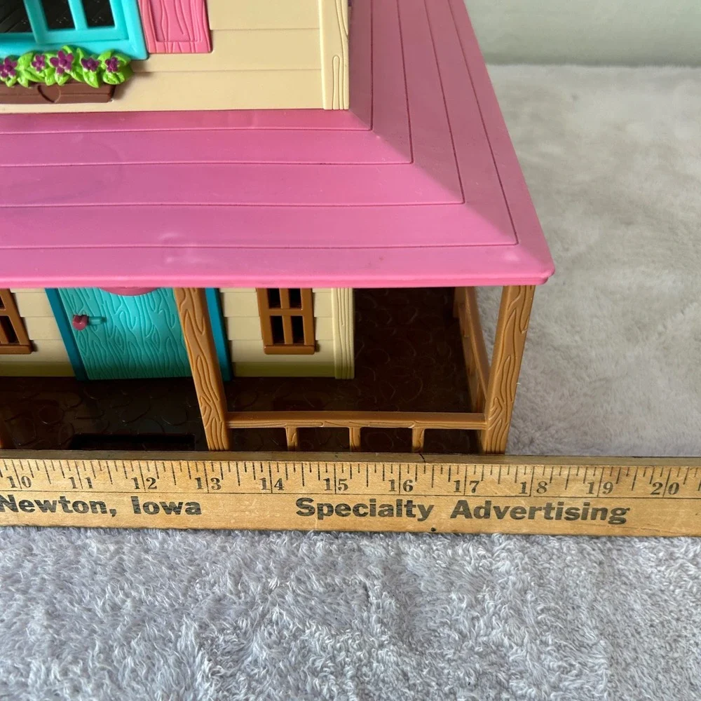 Lil Woodzeez Honeysuckle Hillside Cottage Dollhouse Pink Teal Foldable Playhouse